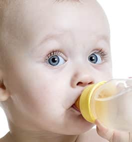 Weaning your baby off the bottle